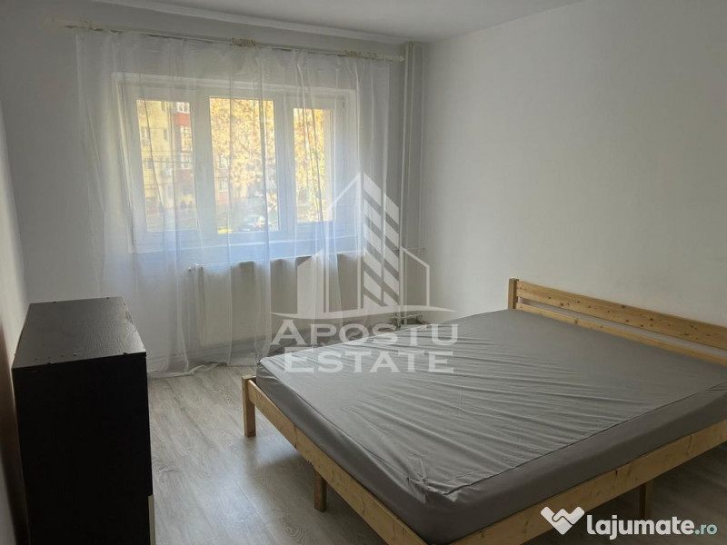 Apartament 3 camere, centrala proprie, zona Dambovita.