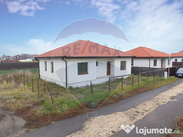 COMISION 0% | CASA STUPINI | 100 MP | 330 MP TEREN |