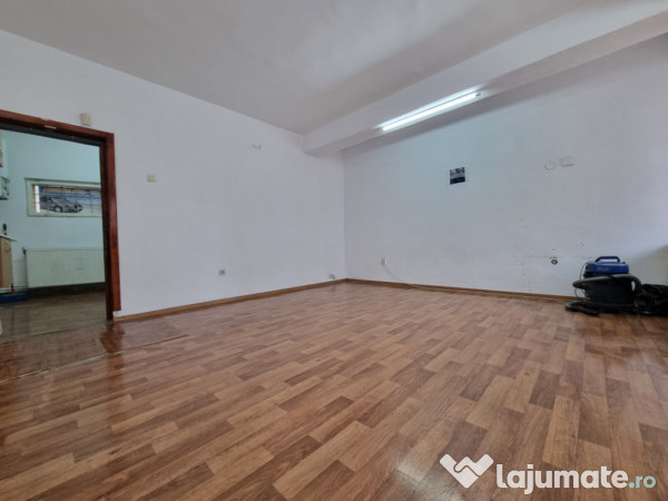 Piața Centrală/ spațiu comercial- 70 mp/ parter + etaj/ l 