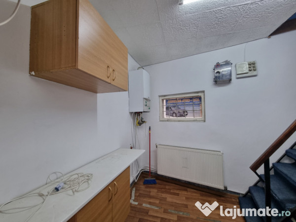 Piața Centrală/ spațiu comercial- 70 mp/ parter + etaj/ l 