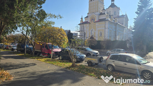 Inchiriez spatiu comercial in Deva, zona A. Iancu (Catedrala), etaj 1 