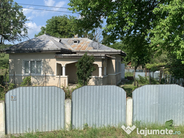 Casă + teren 2600 mp- Com. Negri- scop rezidențial sau ind 