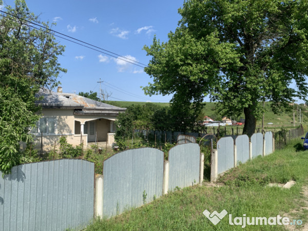 Casă + teren 2600 mp- Com. Negri- scop rezidențial sau ind 