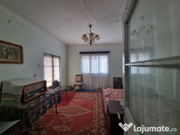 Casă + teren 2600 mp- Com. Negri- scop rezidențial sau ind 