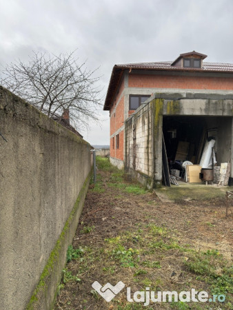 Duplex Postarnacu, Dambovita 