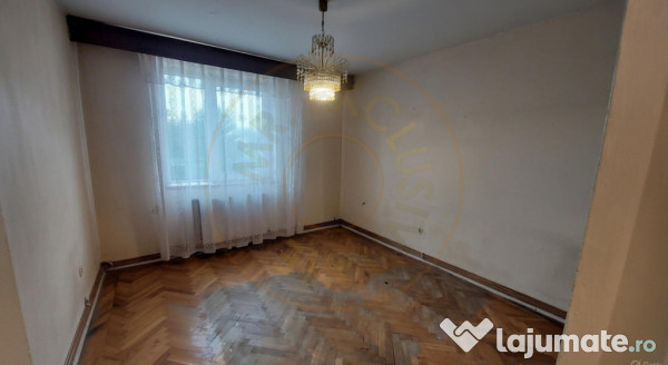 Apartament 3 camere la cativa pasi de centru Pitesti