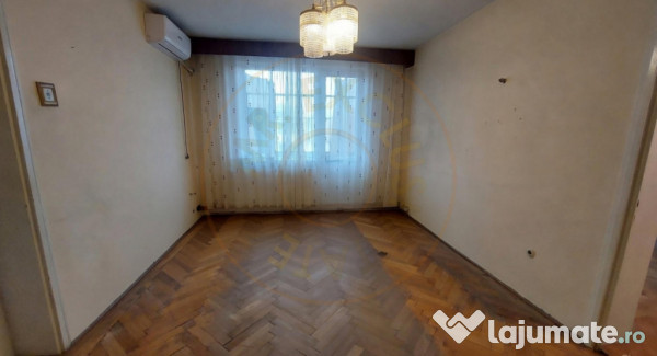 Apartament 3 camere la cativa pasi de centru Pitesti