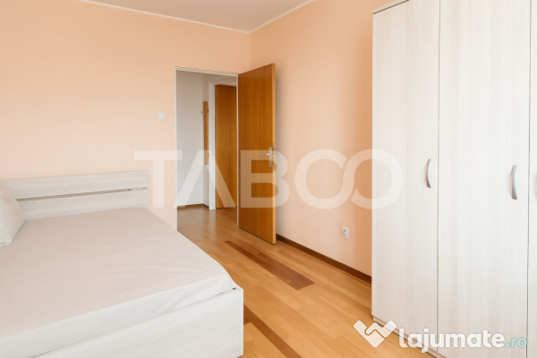 Apartament decomandat cu 2 camere 47 mpu balcon bloc cu lift 