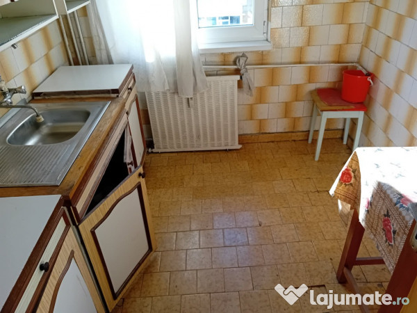 Apartament 2 Camere Centru Apa Serv. Bloc Nou 54mp decomandat etaj 3