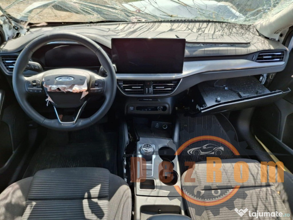Dezmembrez Ford Focus 4 Facelift Sedan 1.5 EcoBlue Y9DA 115 cai