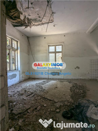 Viilor stradal teren 910 mp,vila S P pod mansardabil 587 mp 