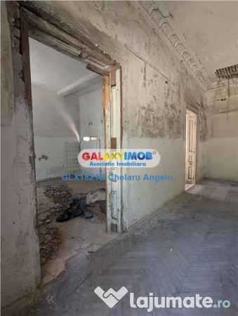 Viilor stradal teren 910 mp,vila S P pod mansardabil 587 mp 