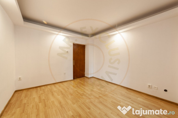 Apartament 5 camere parter zona Rolast-Jumbo