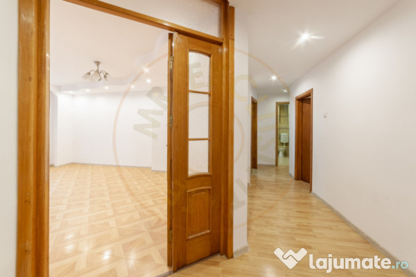 Apartament 5 camere parter zona Rolast-Jumbo