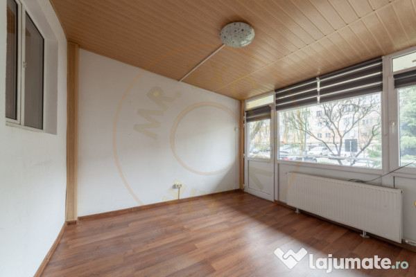 Apartament 5 camere parter zona Rolast-Jumbo