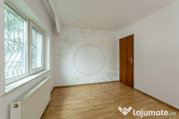 Apartament 5 camere parter zona Rolast-Jumbo