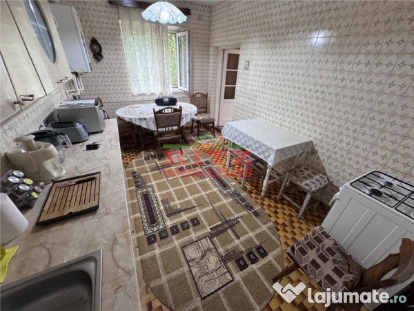 Imobil pretabil multiple functionalitati! 