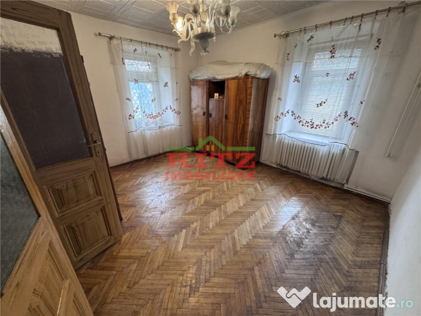 Imobil pretabil multiple functionalitati! 