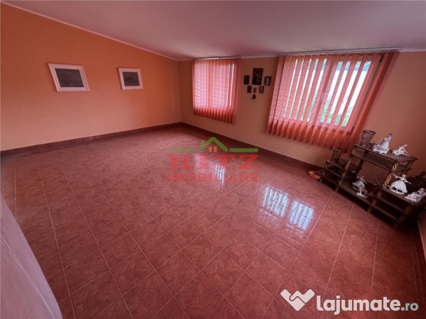 Imobil pretabil multiple functionalitati! 