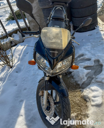 Motocicleta Honda CBR 125 