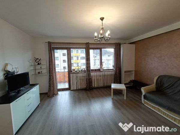 Apartament 2 camere,semidecomandat,zona SubCetate
