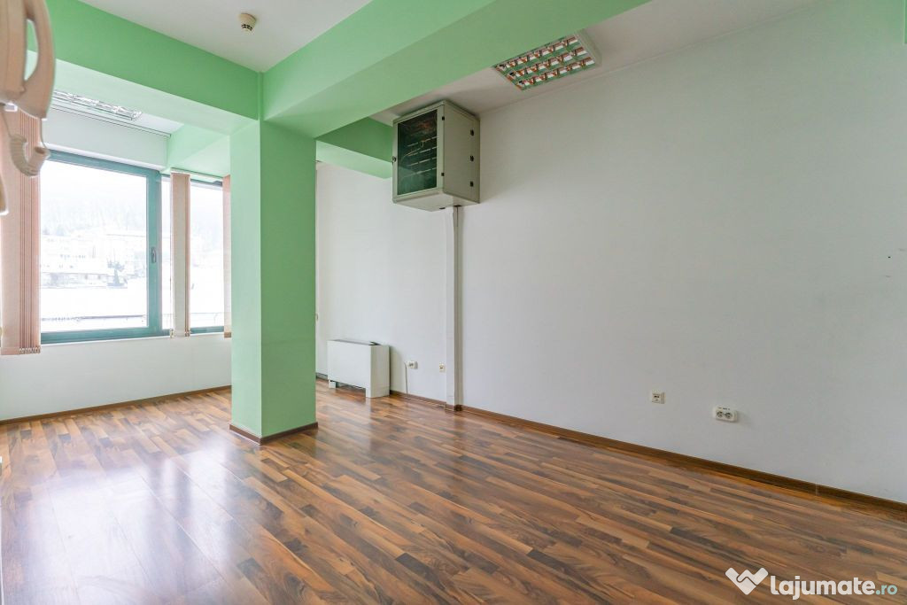 Spațiu birou individual în Brașov, Centru: 39 mp utili...