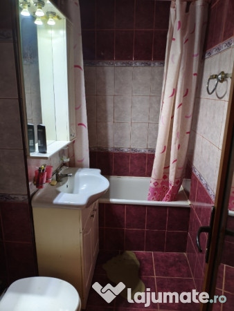 Apartament 3 camere str. Vidraru