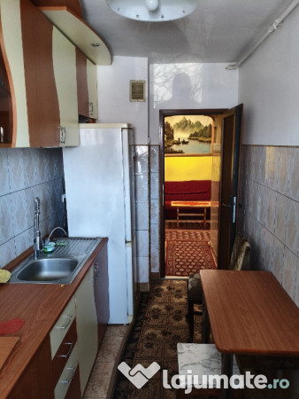 Apartament 3 camere str. Vidraru