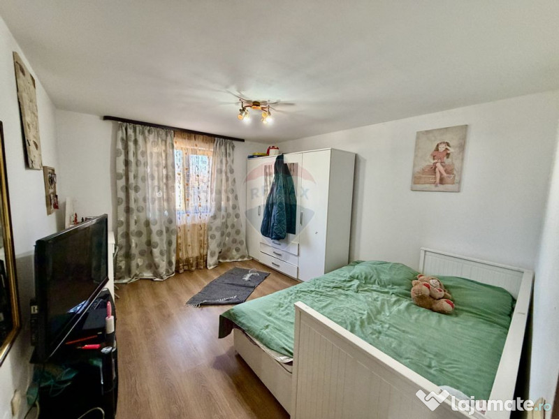 Casă / Vilă cu 4 camere de vânzare