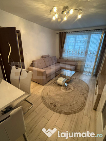 Apartament 2 camere, strada Plopilor