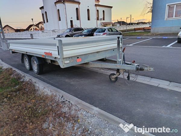 Trailer cu obloane