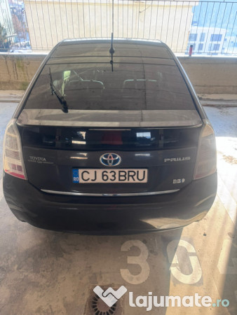 Autoturism Toyota Prius