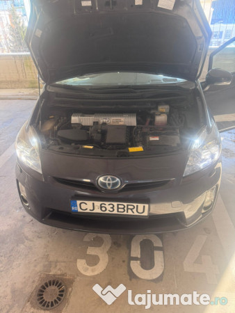 Autoturism Toyota Prius