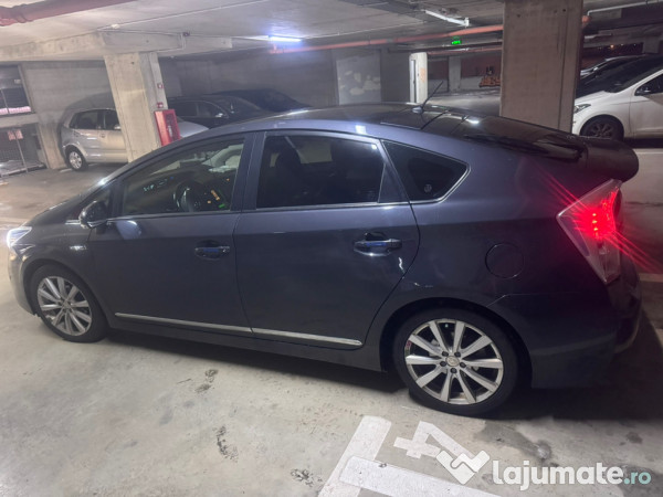 Autoturism Toyota Prius