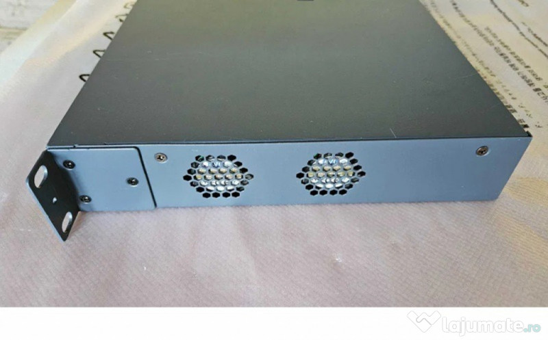 Switch POE Hikvision 24 porturi Hikvision DS-3E1526P-SI cu management 