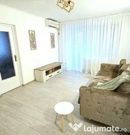 Închiriere ap. 2 camere ultracentral, 53 mp, etaj 7, lift