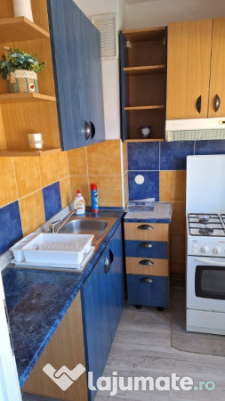Inchiriez garsoniera in Racadau 