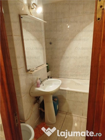 COLPOSSEUM: Garsoniera mobilata Ct Termica balcon beci Bartolomeu 