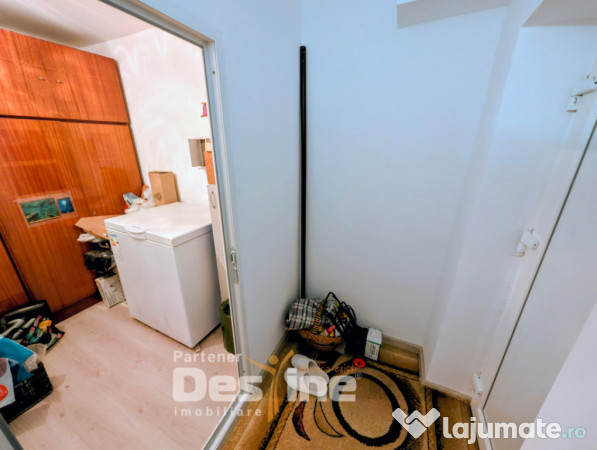 Birou individual amenajat cu utilități și baie proprie, 2