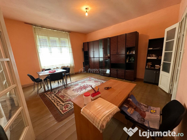 Bocsa Montana, Casa Solida Teren, Strada Principala 