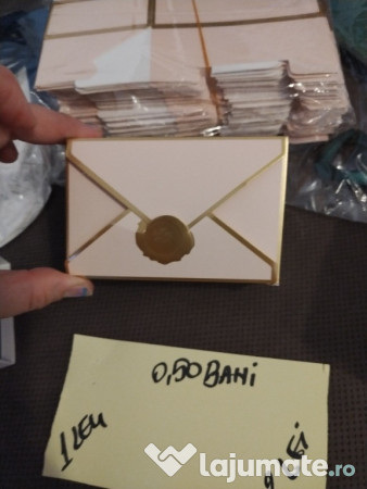 Cutii cadouri,mărțișoare,bomboane 
