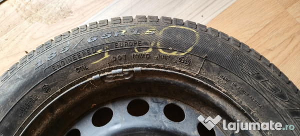 Janta si cauciuc Dacia Logan 