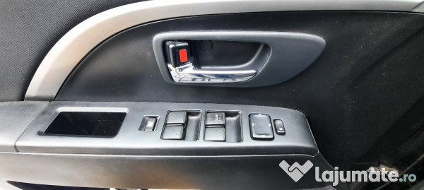 Mazda 5, 1.6 Diesel, 7 locuri, uși culisante, 6 trepte, cârlig, Navi 