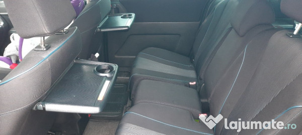 Mazda 5, 1.6 Diesel, 7 locuri, uși culisante, 6 trepte, cârlig, Navi 