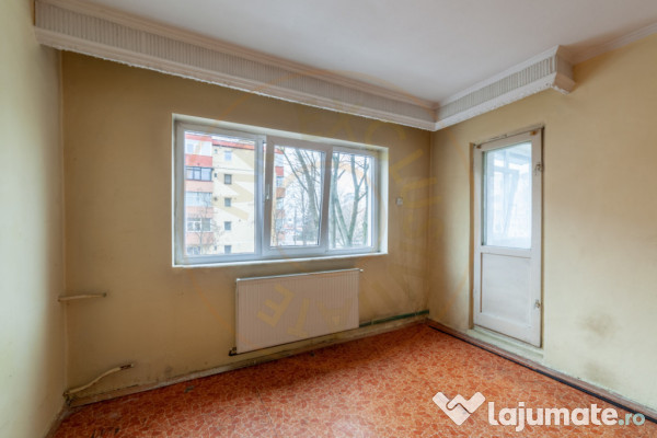 Apartament 2 camere, decomandat, etaj 1, Gavana 