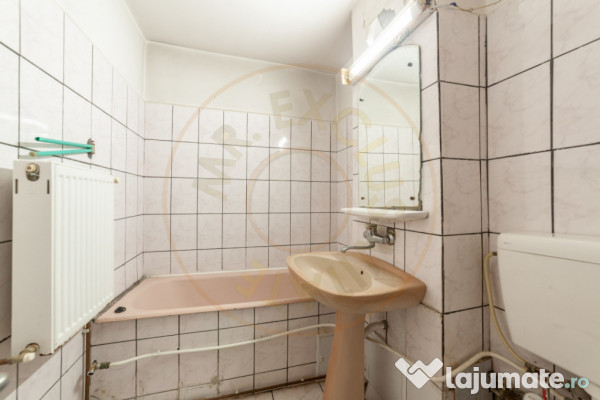 Apartament 2 camere, decomandat, etaj 1, Gavana 