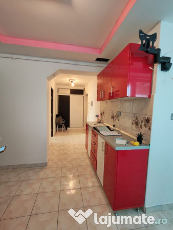 3 camere - zona Big - 2 balcoane spatioase inchise