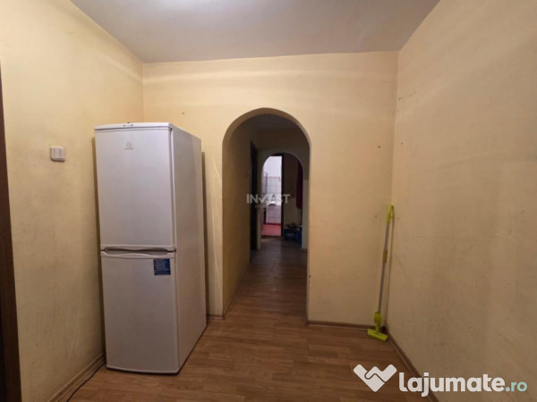 VANZARE-APARTAMEMT 3 CAMERE-DECOMANDATE-DACIA 
