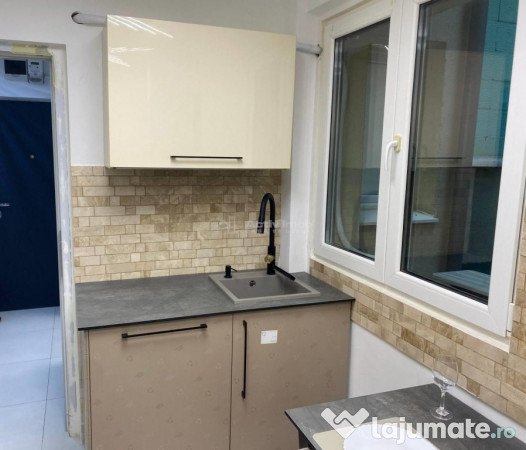 2 camere lux - Eroii Revolutiei - Serban Voda 