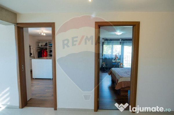 Casă / Vilă cu 5 camere de vânzare 